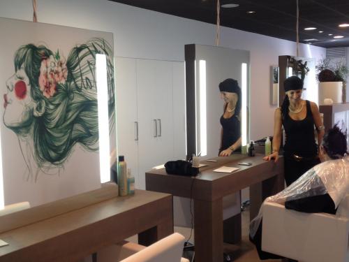 Interior de Tina Prat, saló de bellesa especialitzat en alta imatge personal i tractaments corporals ecològics